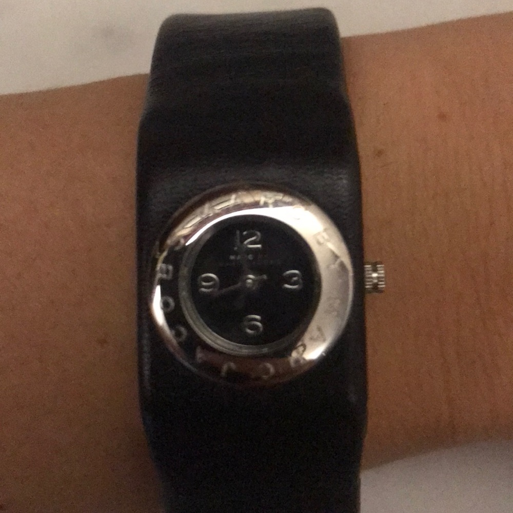 Watch - Picture 4 of 4